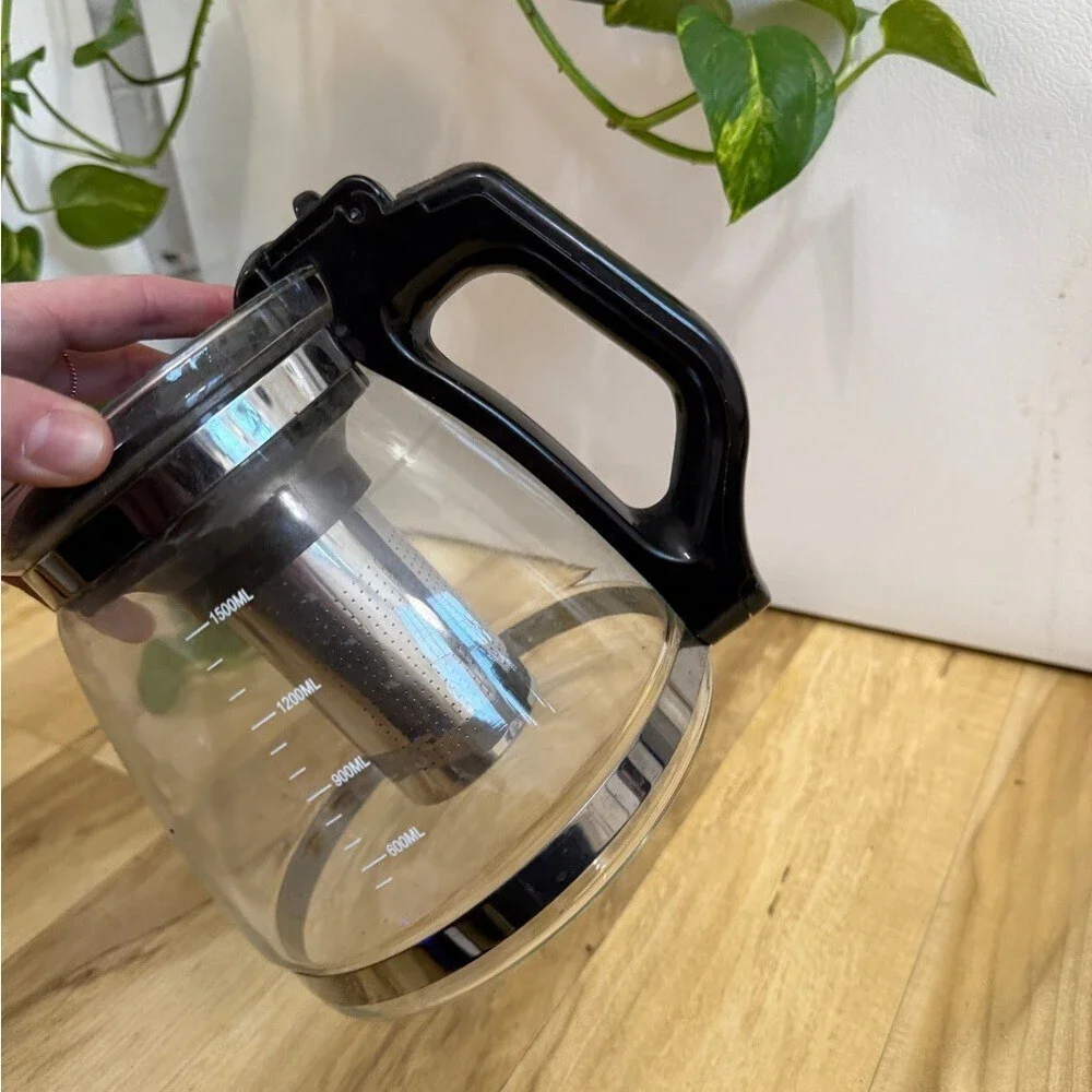Glass Teapot with Black Handle